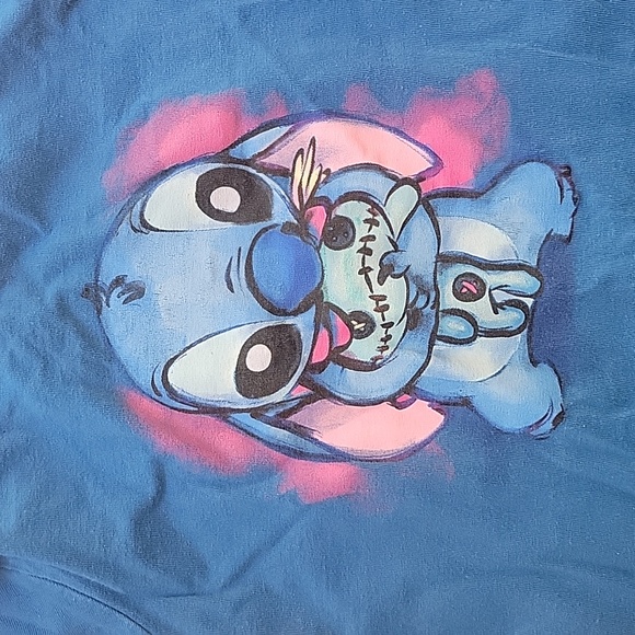 Disney size medium stitch tshirt - Picture 3 of 3